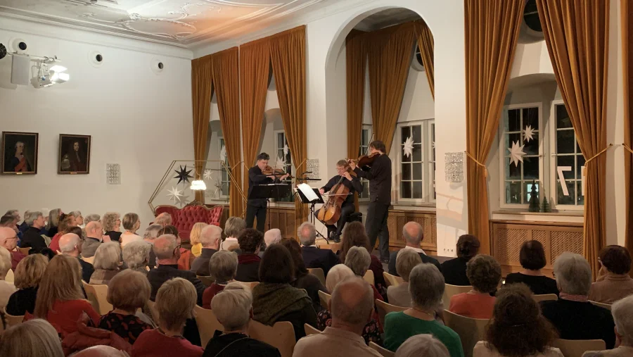 251214 Dinnebier 2.jpg